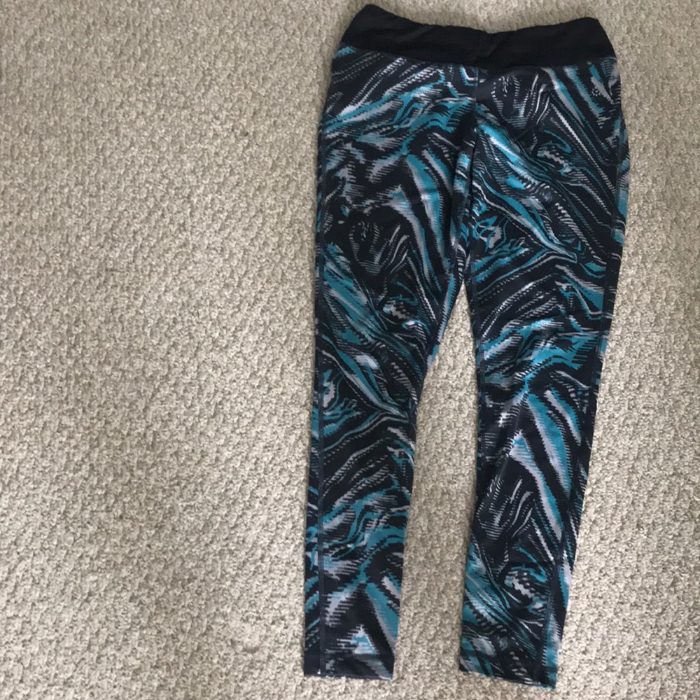 Yoga pants - Picture 1 of 3